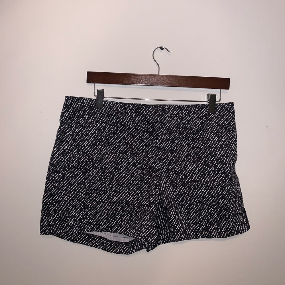 7th Avenue NY & Company Black & White shorts sz 10 - Picture 1 of 7